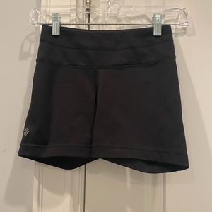 LIKE NEW Athleta Booty Shorts